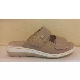   KomfortStyle bőr női tejeskávé színű széles fazonú papucs 35-42
